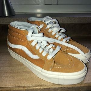 Hi/Mid (Cumin/Yellow) Vans Size 8 *NEVER WORN*